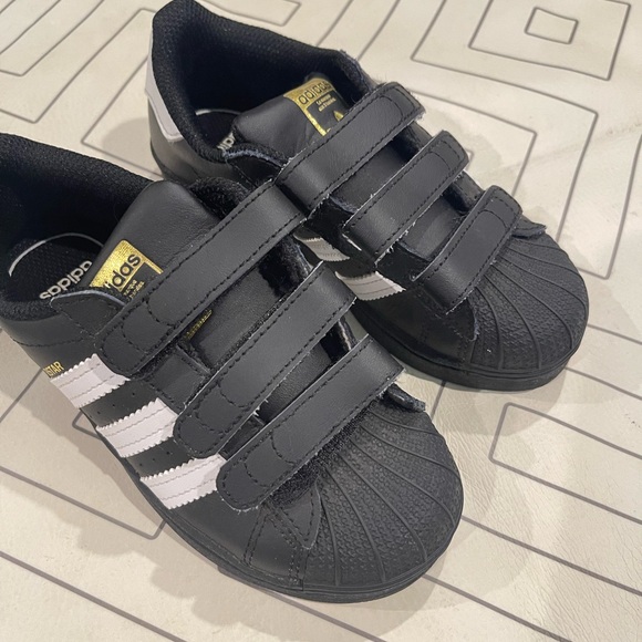 Adidas Black Superstsr Sneakers - Picture 4 of 10